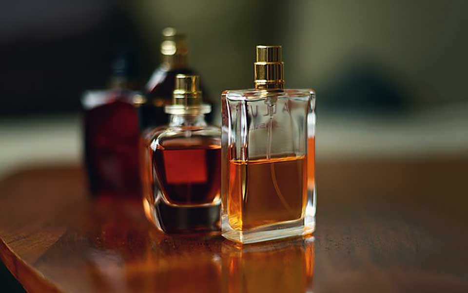 وارد کننده عطر و ادکلن